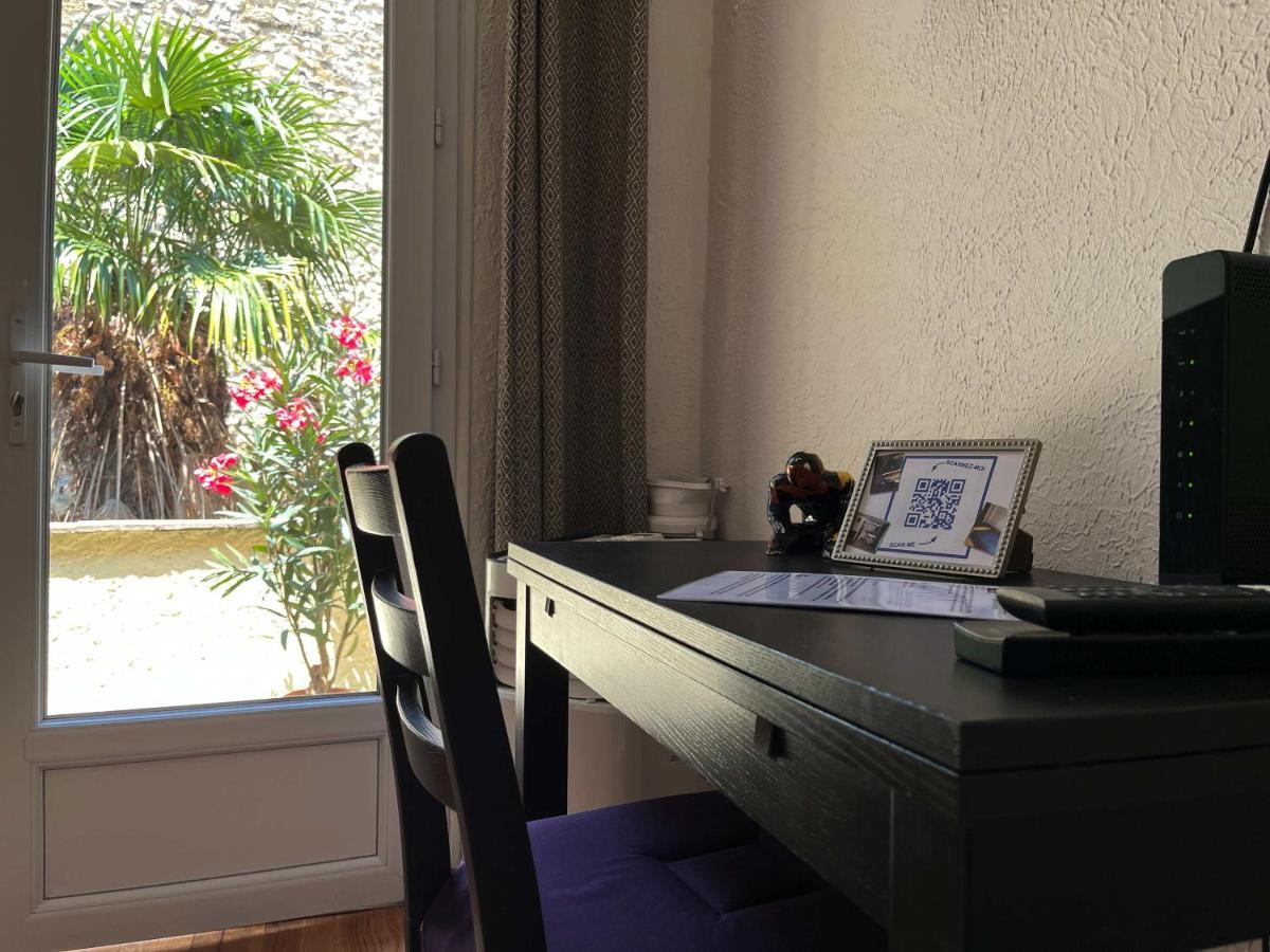 Studio Avec Terrasse Sur Cour, Authentique, Calme Avignone Esterno foto